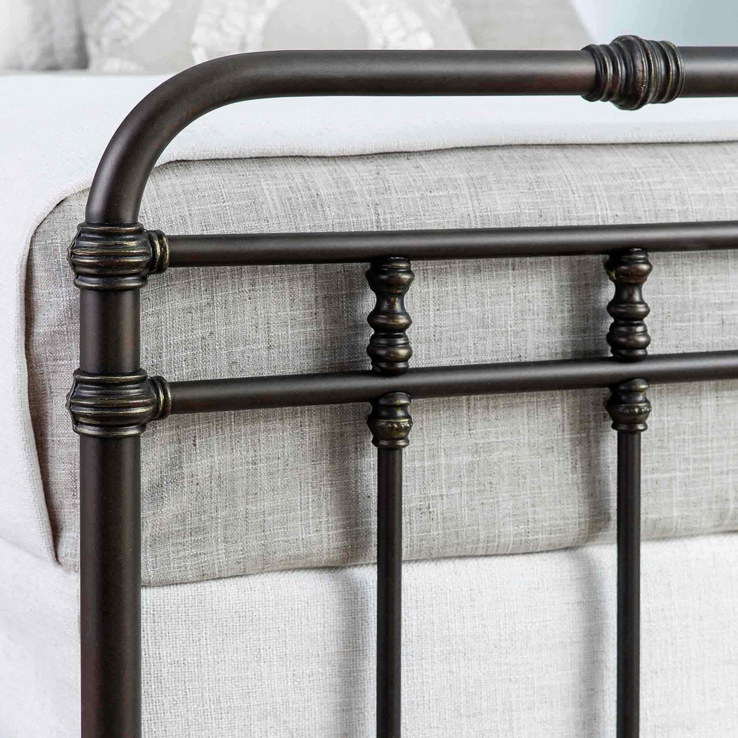 Laredo Iron Bed Wesley Allen 7040 Queen CBMPF Aged Bronze Finish Footboard Matriae