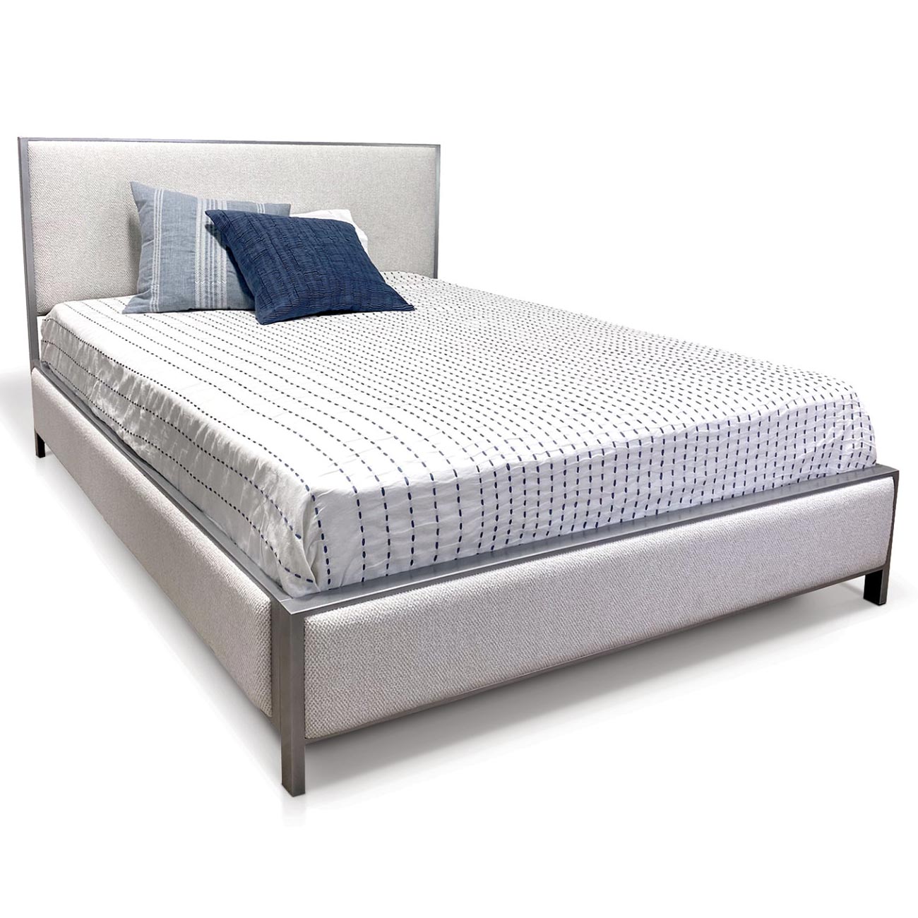 Mae Upholstered Iron Canopy Bed 4619 Wesley Allen Queen Cbc Fs Platinum Grey Finish French Mist Fabric Matriae