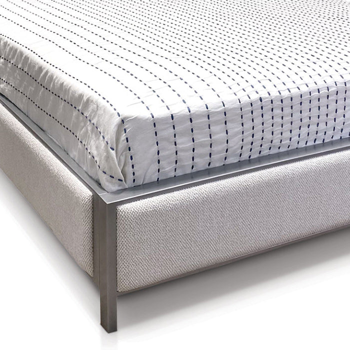 Mae Upholstered Iron Canopy Bed 4619 Wesley Allen Queen Cbc Fs Platinum Grey Finish French Mist Fabric Matriae