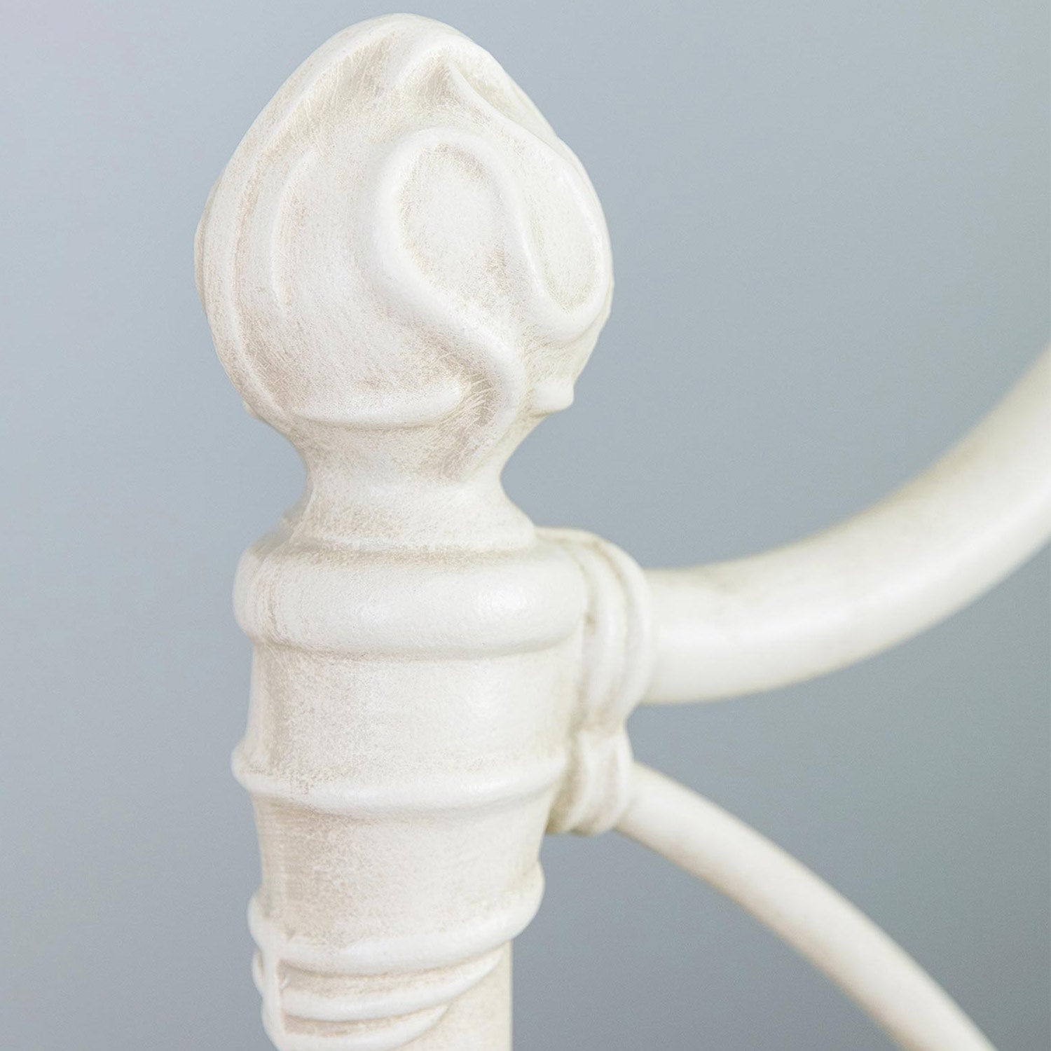 Morsley Iron Bed 1026 Wesley Allen Queen CBMPF Rustic Ivory Finish Matriae