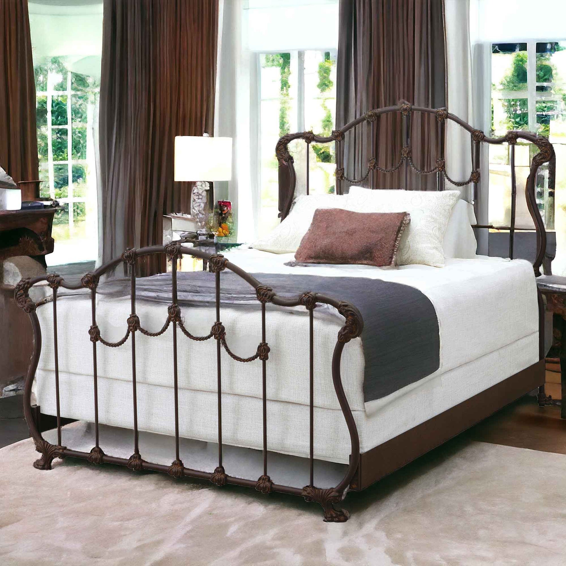 Hamilton Iron Bed 1052 Wesley allen Queen  CBMPF Aged Rust Finish Matriae Luxury Bedroom