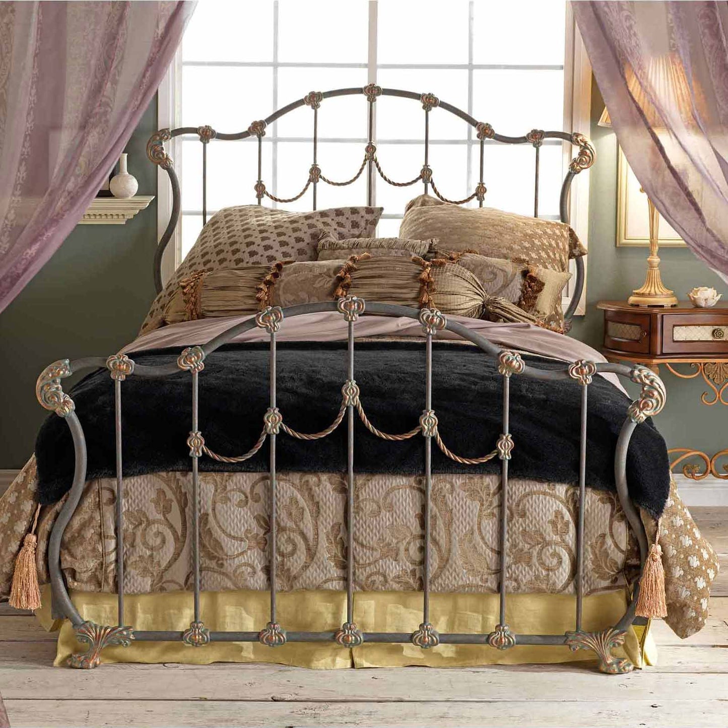 Hamilton Iron Bed 1052 Wesley Allen Queen Matriae Bedroom