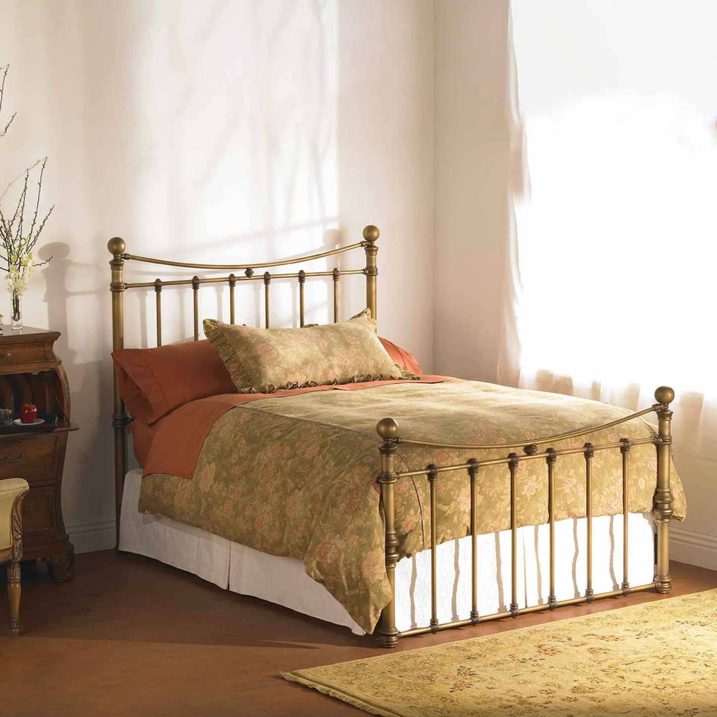 Quati Iron Bed 1046 Wesley Allen Queen Brass Finish Matriae