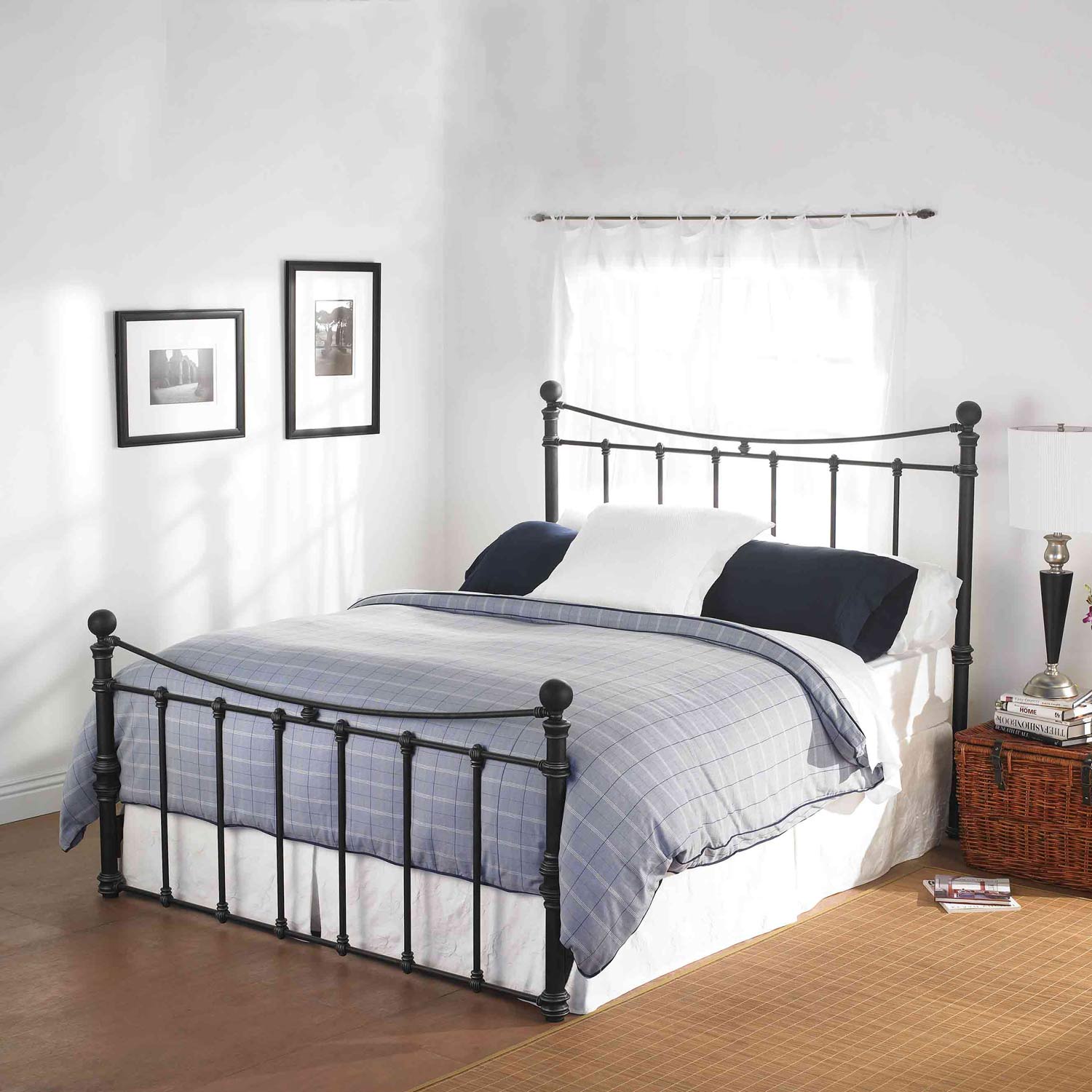 Quati Iron Bed 1046 Wesley Allen Queen Aged Iron Finish Matriae